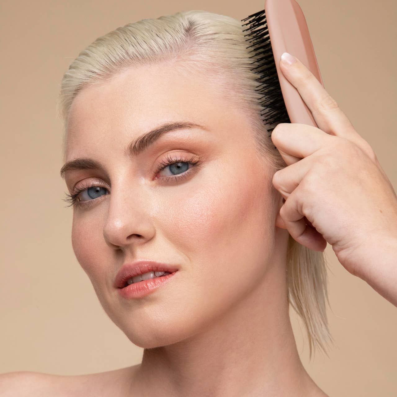 Scalp Renewal Brush in Terracotta - K & Company