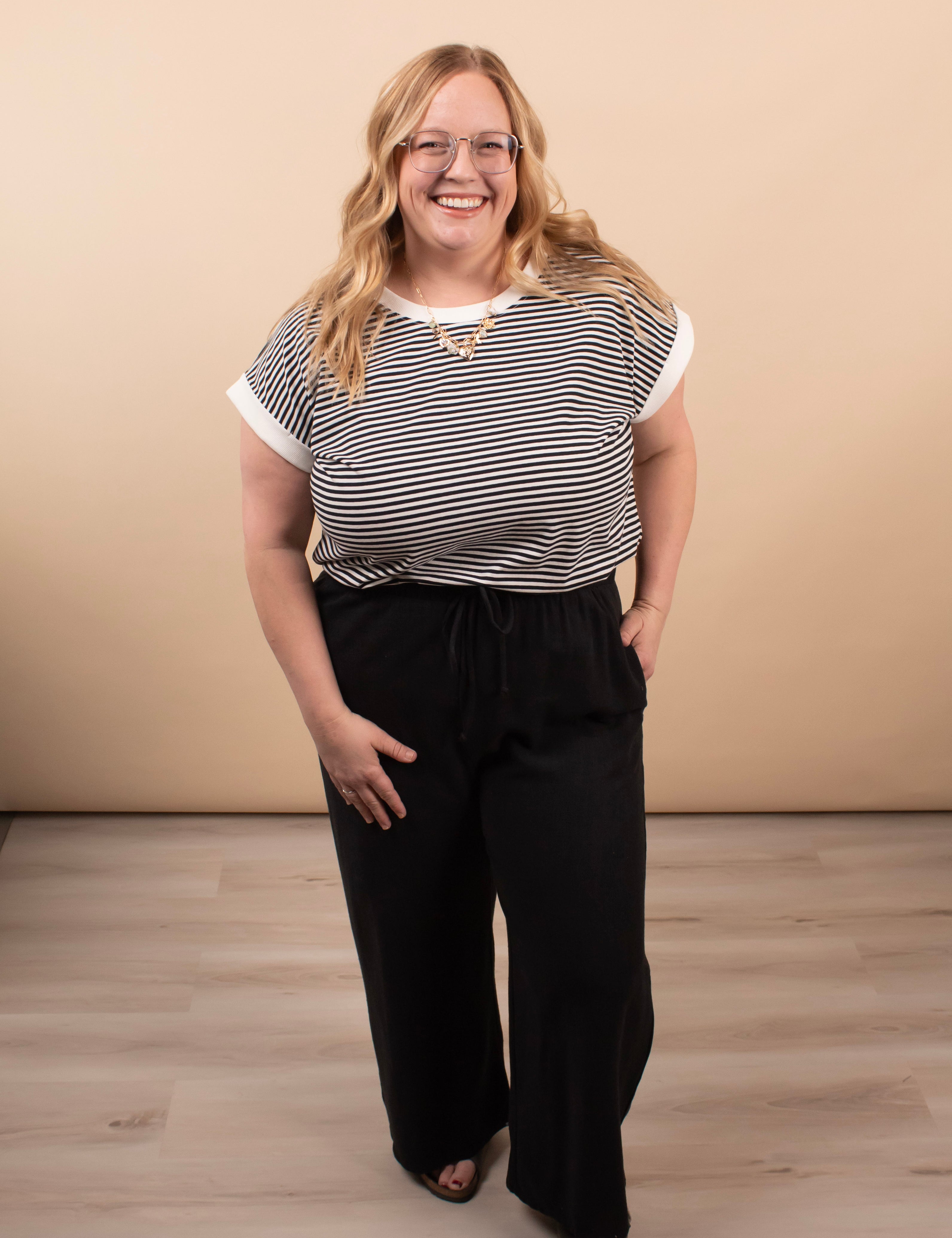 Comfort Flow Pants in Black - K & Company