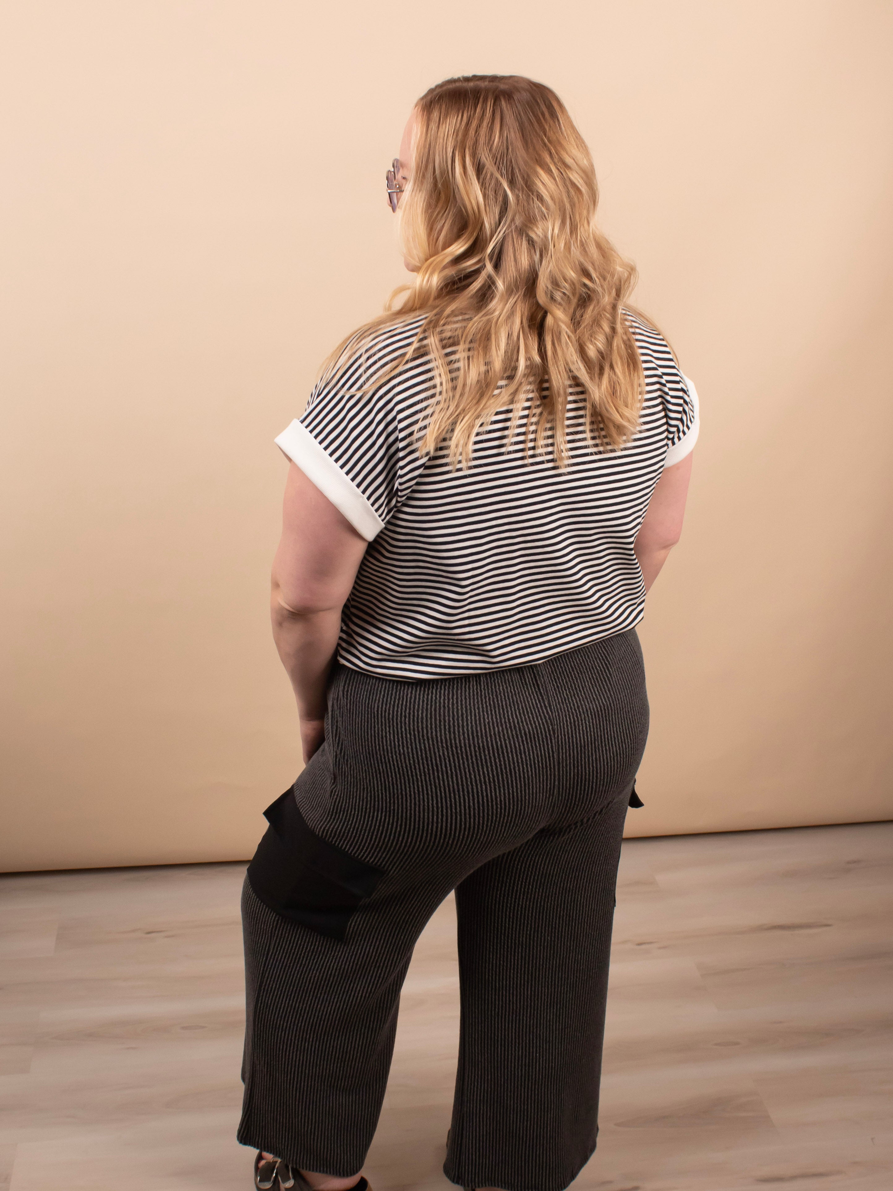 Sloane Striped Tee in Black - K & Company