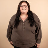 Hearthside Ribbed Henley in Mocha