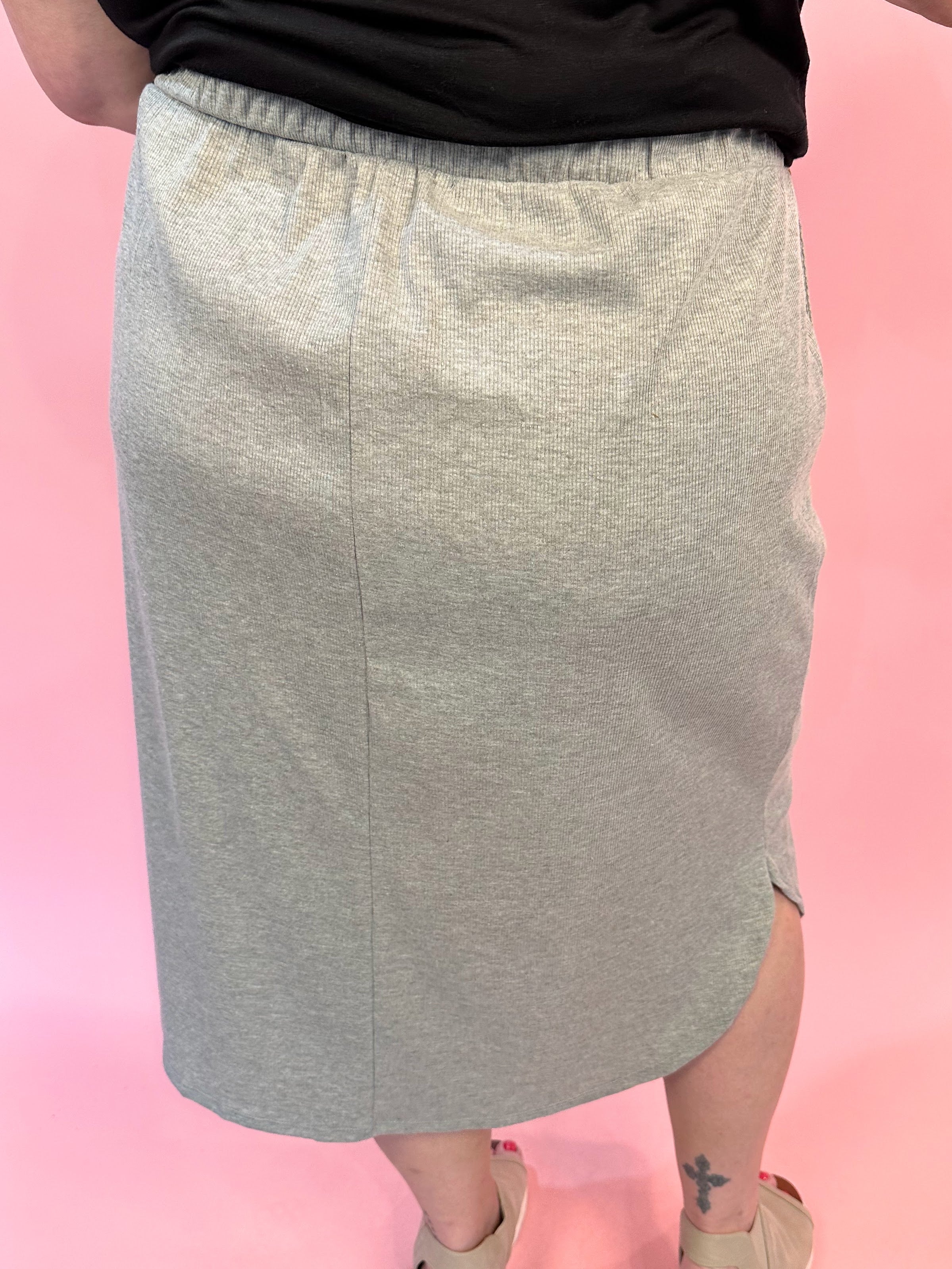 Heather Grey Ribbed Midi Skirt with Pockets - K & Company