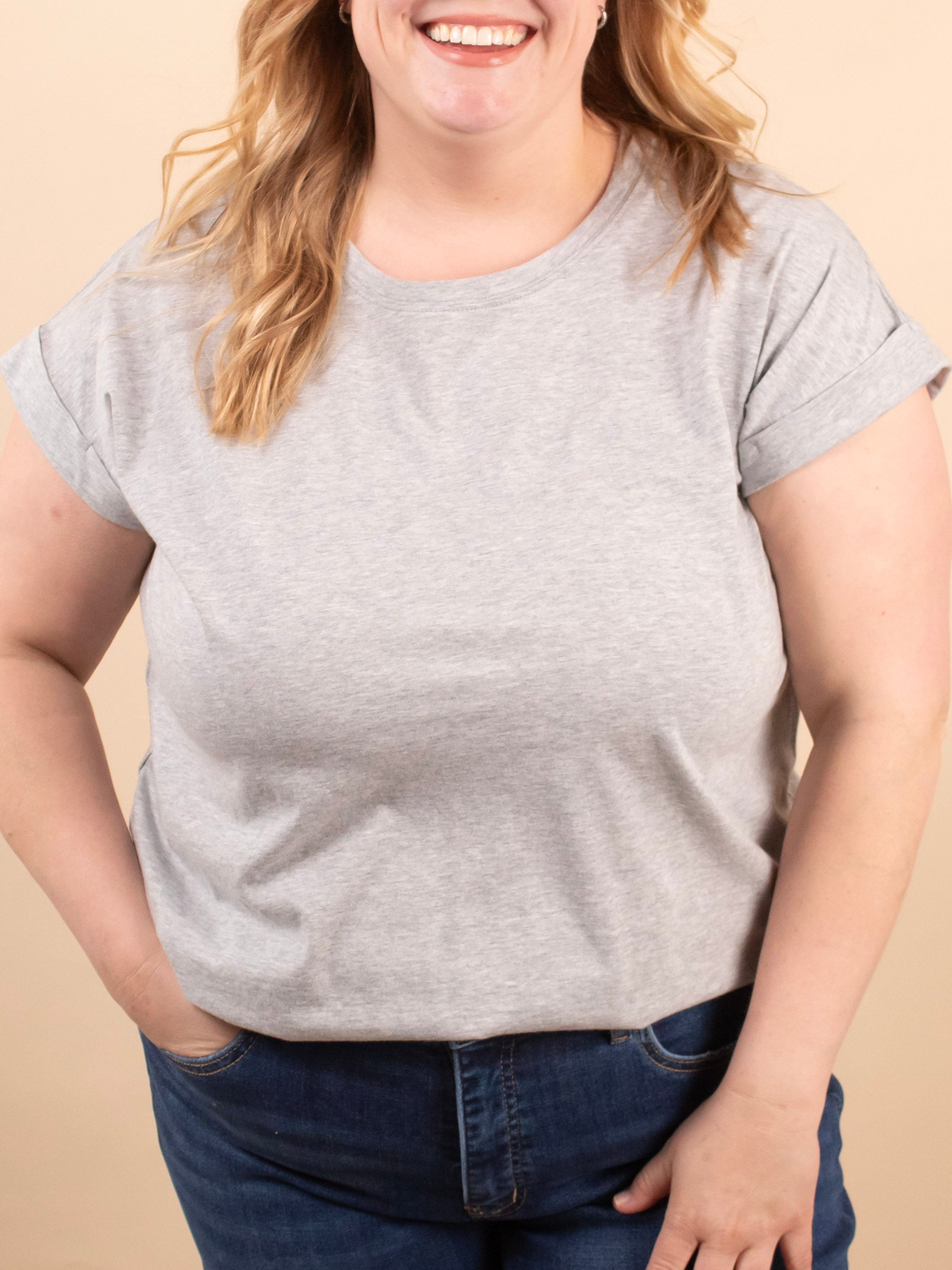 Reese Folded Short Sleeve Tee in Heather Grey - K & Company
