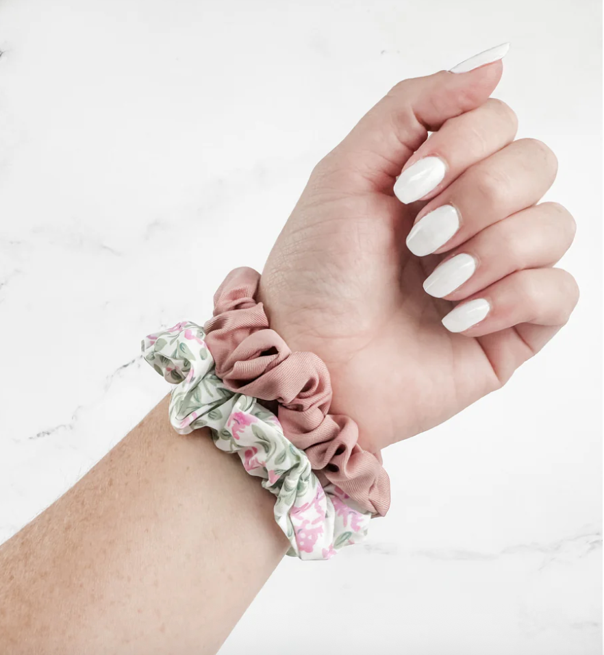 Floral Scrunchie Set in Pink - K & Company