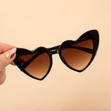 Sweetheart Sunnies in Black