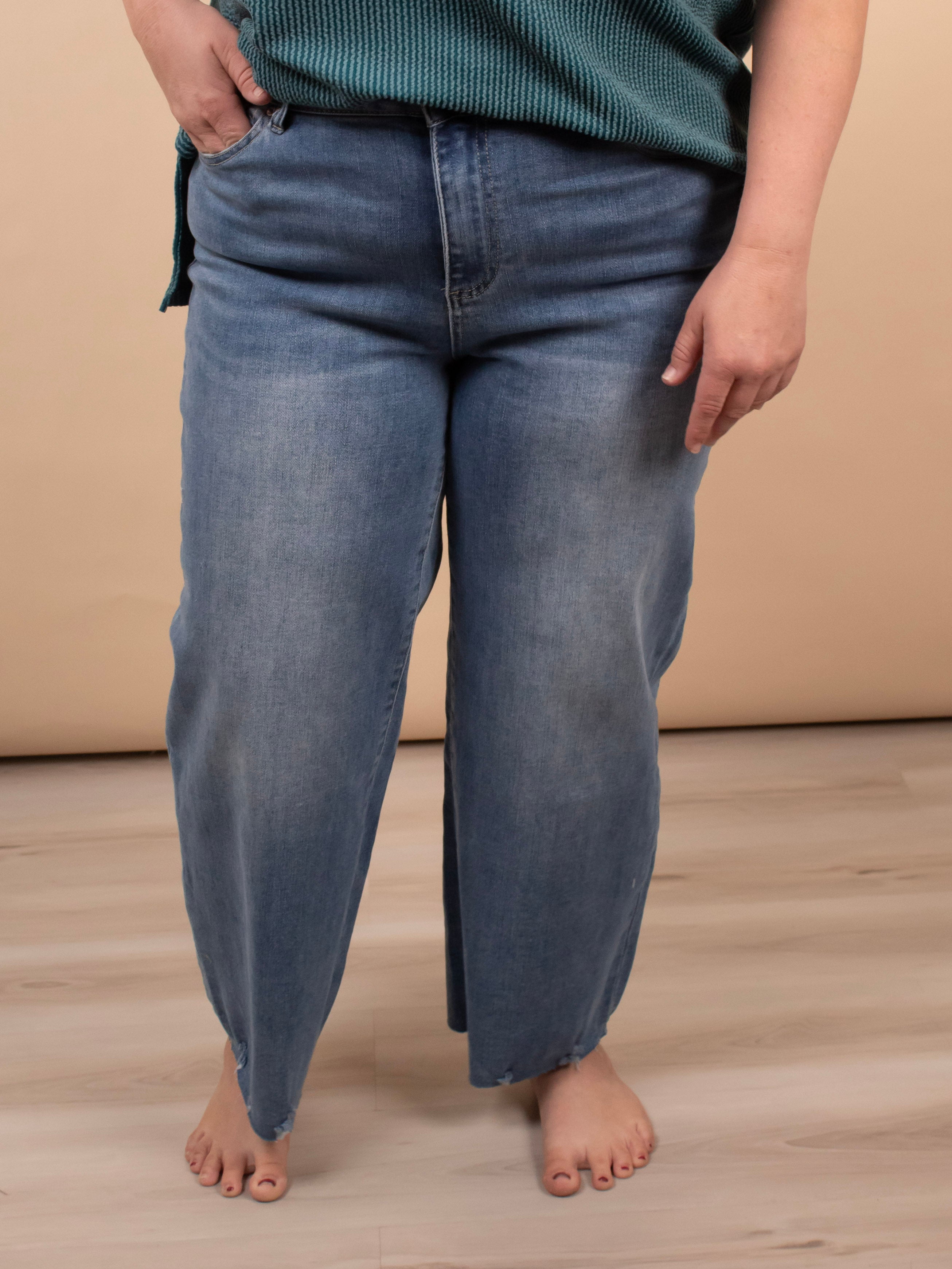 Zenana Wide Leg Raw Hem Crop Jeans - K & Company